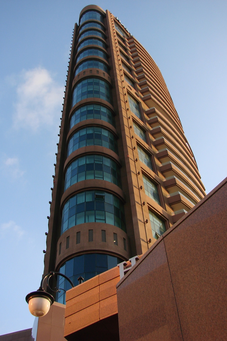 Habtoor Metropolitan Hotel