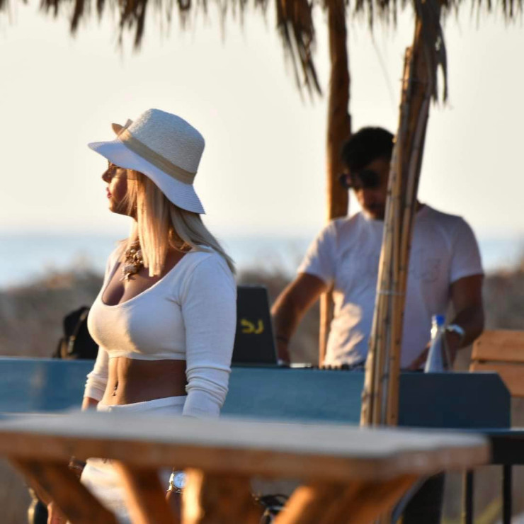 Azure Beach Resort - Zouk Mosbeh