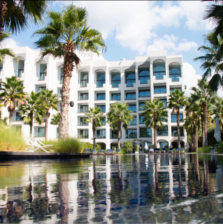 Azure Beach Resort - Zouk Mosbeh