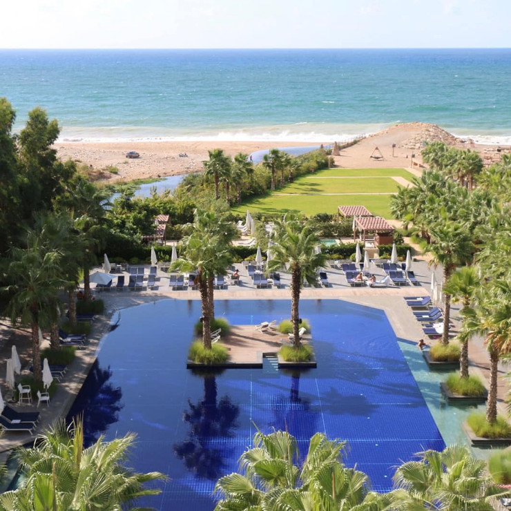 Azure Beach Resort - Zouk Mosbeh