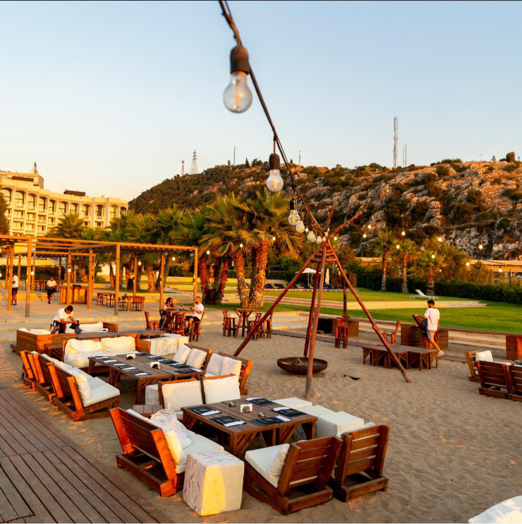 Azure Beach Resort - Zouk Mosbeh