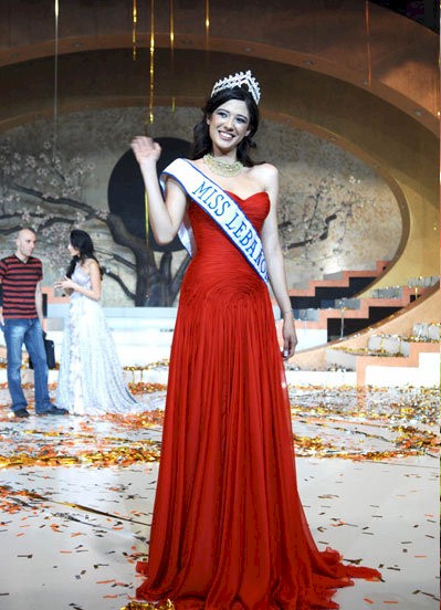 Miss lebanon 2007 Nadine Njeim