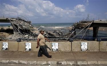 Israel Attacks Beirut July 2006