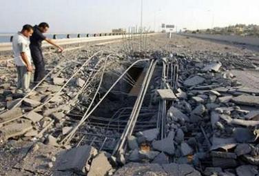 Israel Attacks Beirut July 2006